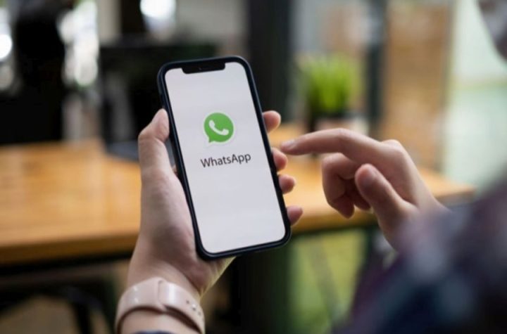 Spiare WhatsApp